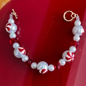 Beaded Bracelet Red & White Glass/Crystal Beads With Gold Color Clasp